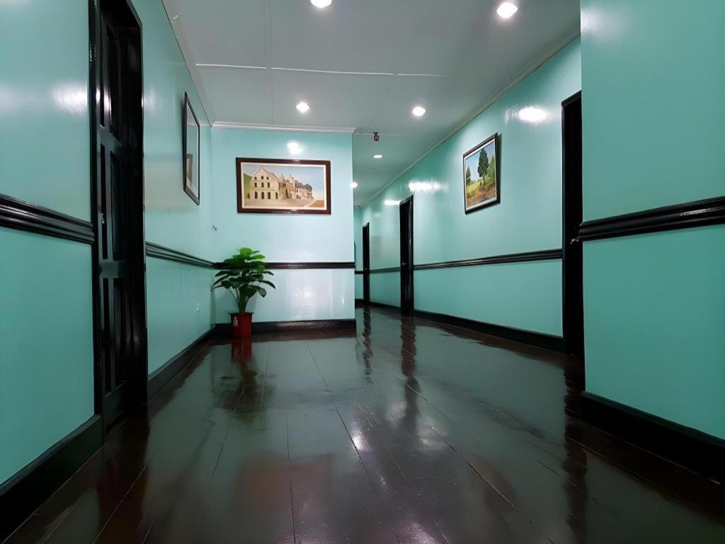 Vest Grand Suites Panglao Buitenkant foto