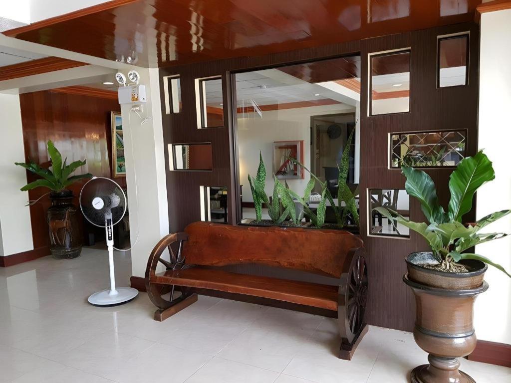 Vest Grand Suites Panglao Buitenkant foto